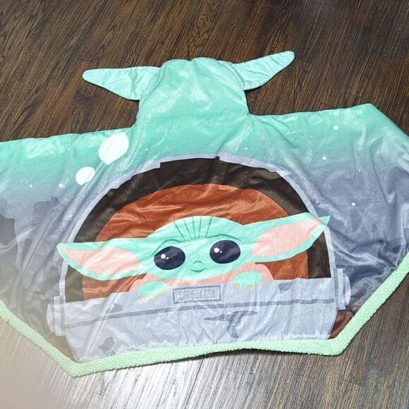 STAR WARS MANDALORIAN CHILD BABY YODA HOODED SNUGGLE WRAP BLANKET HOODIE - Picture 1 of 6